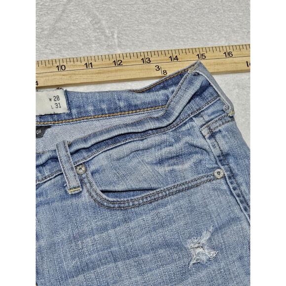 Abercrombie & Fitch NY Shorts Women Shorts 6S Light Wash Denim Cutoff Jean Short - Picture 8 of 13